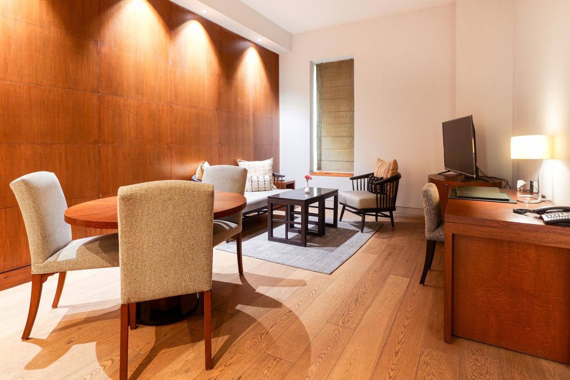 The Manor - New Delhi Hotel Kültér fotó