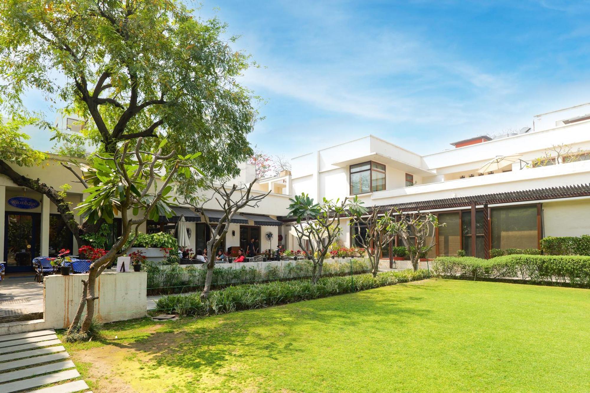 The Manor - New Delhi Hotel Kültér fotó
