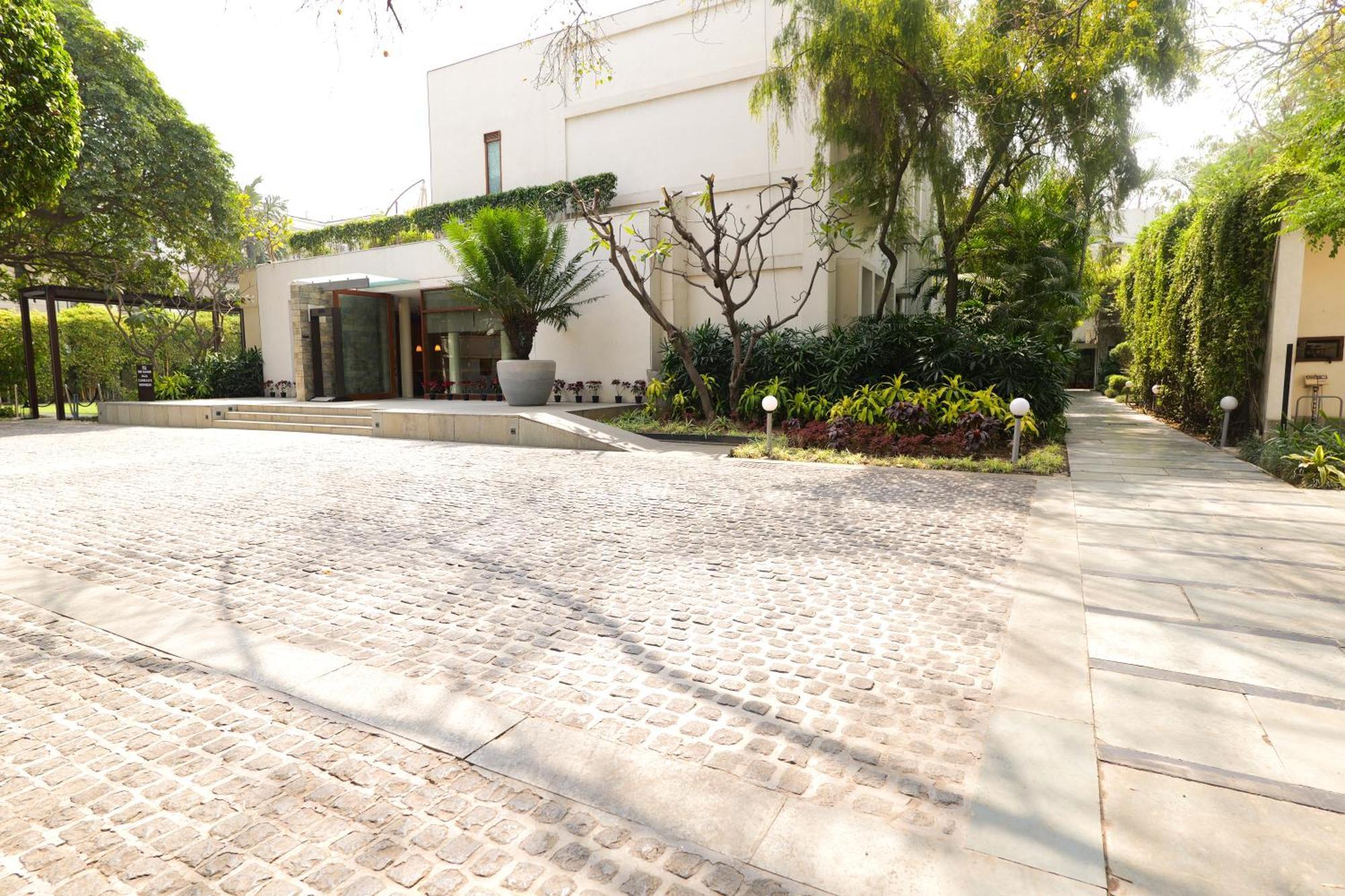 The Manor - New Delhi Hotel Kültér fotó