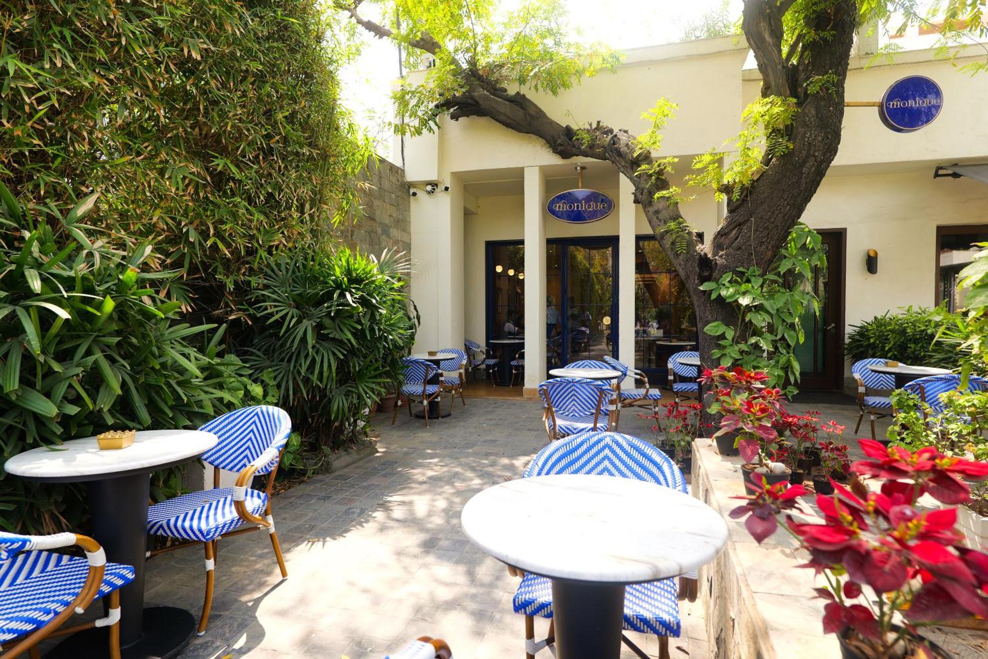 The Manor - New Delhi Hotel Kültér fotó