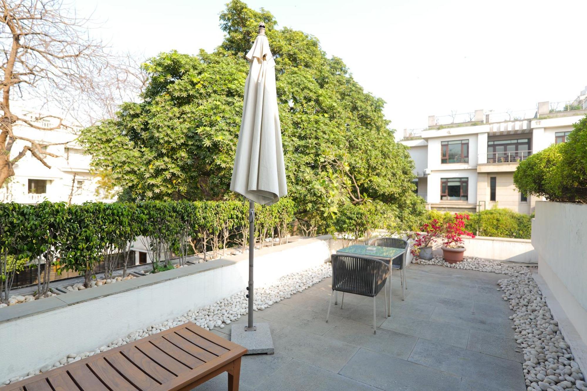 The Manor - New Delhi Hotel Kültér fotó